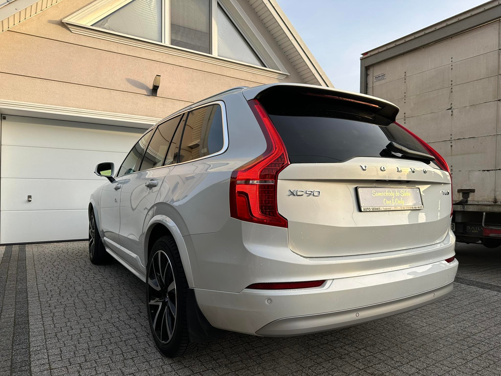 Najnowsze Volvo Xc90 T6 320km - wersja 7 osobowa !