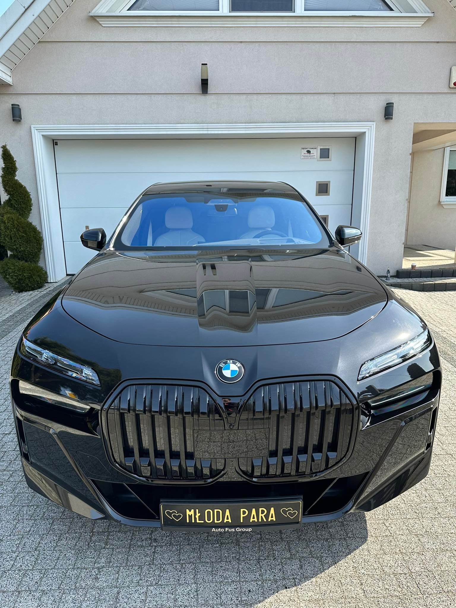 Najnowsze Bmw serii 7 G70 Long 2023 białe wnętrze !!! Możliwość prowadzenia