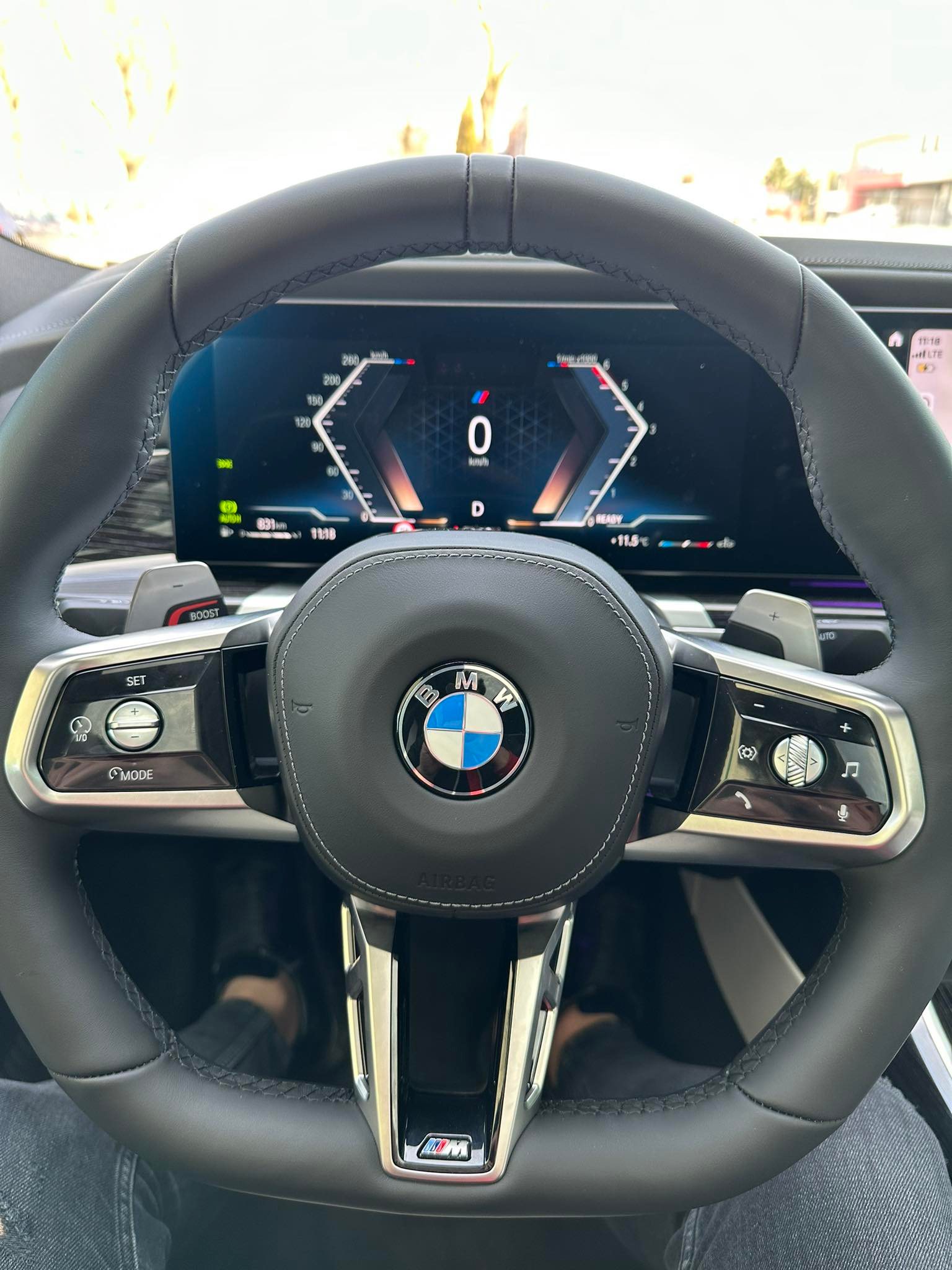 Najnowsze Bmw serii 7 G70 Long 2023 białe wnętrze !!! Możliwość prowadzenia
