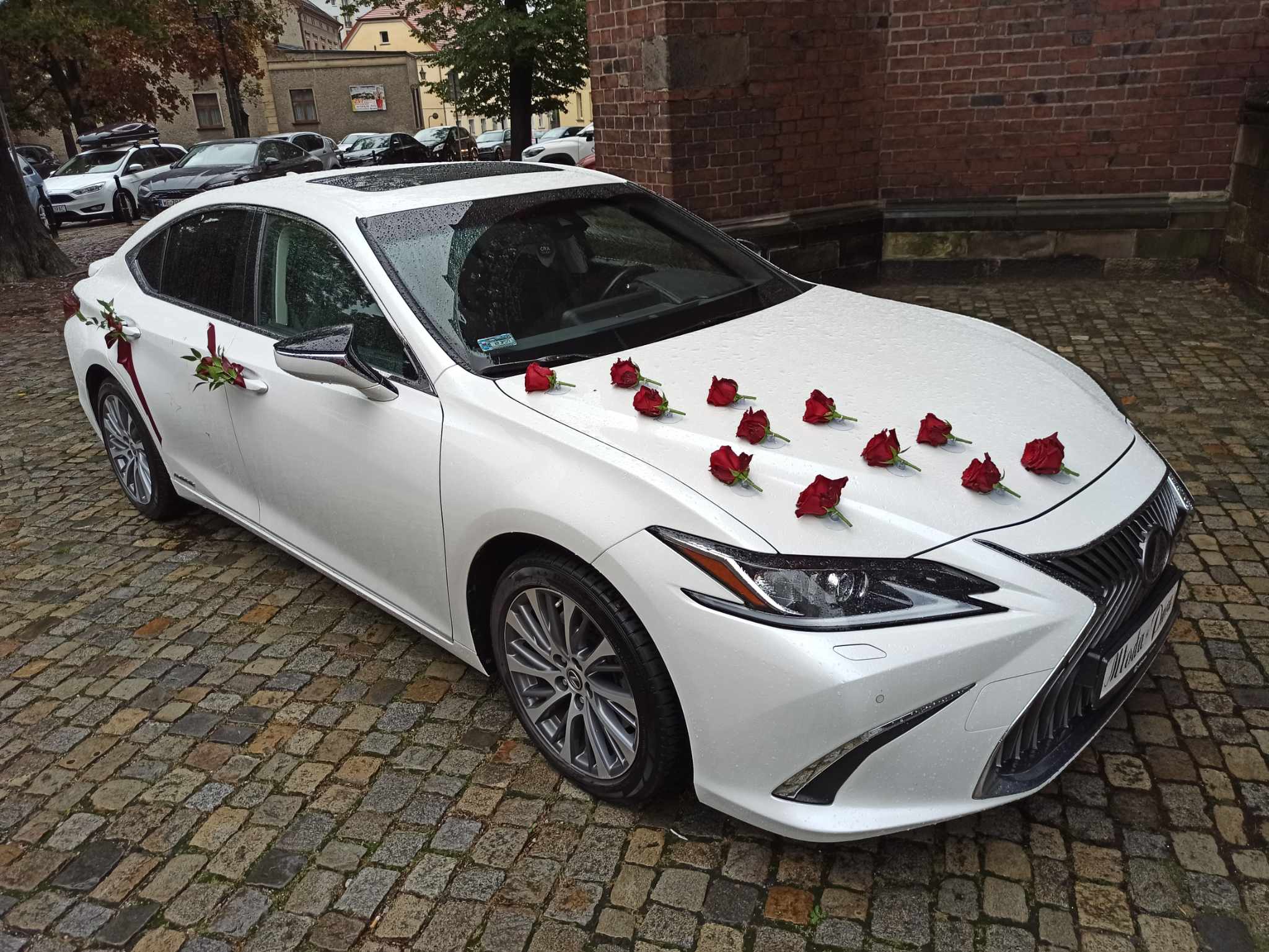 Biały Lexus Es