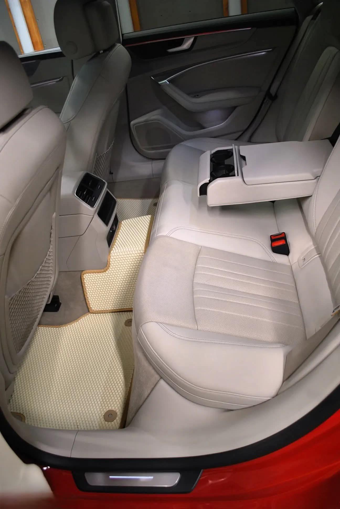 Najnowsze czerwone Audi S7