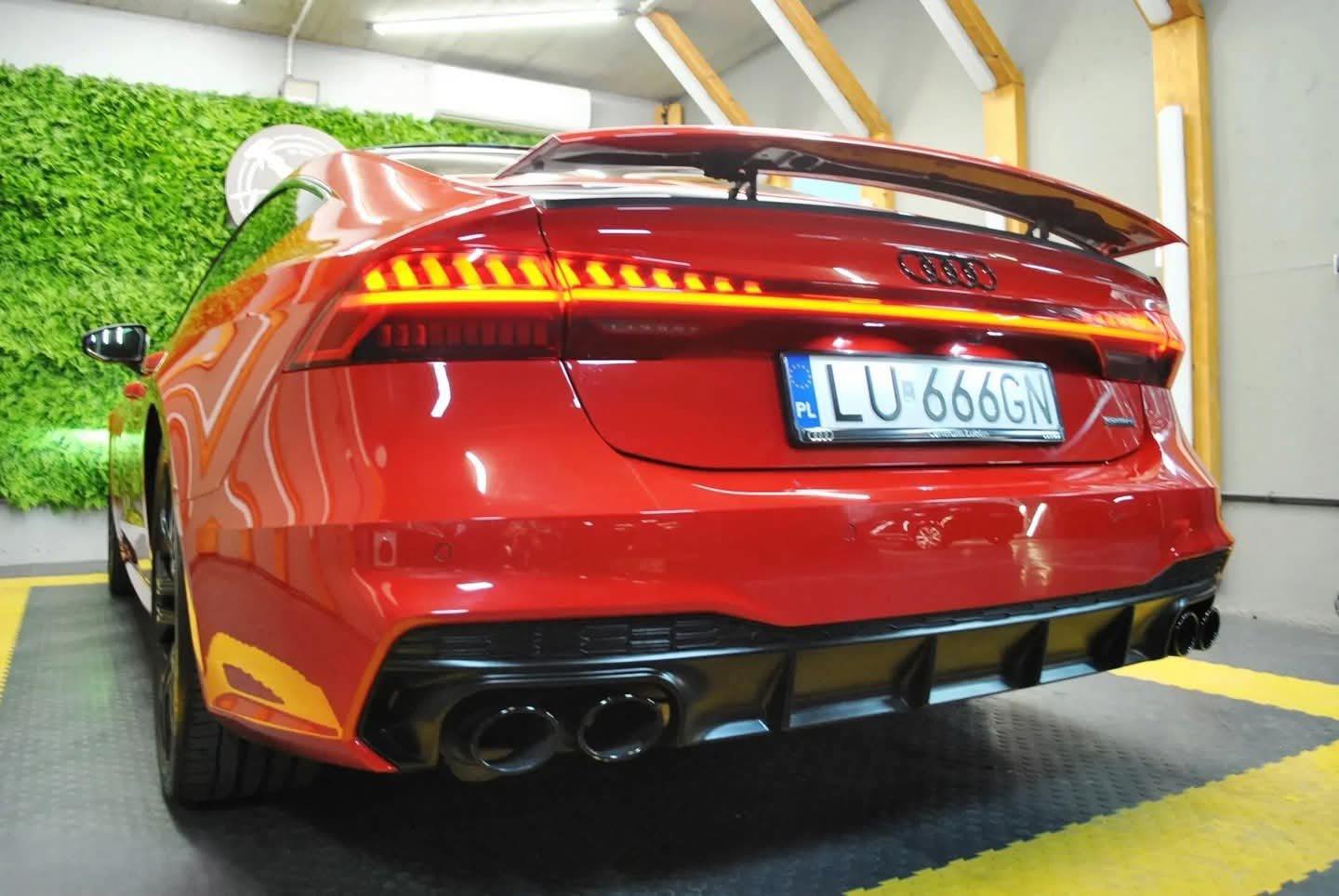 Najnowsze czerwone Audi S7