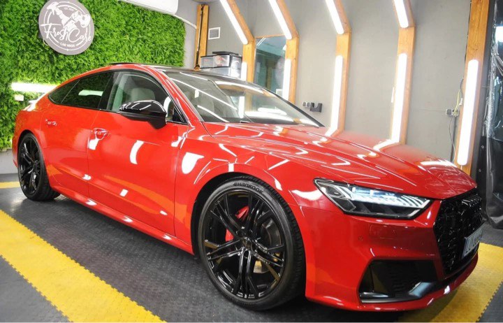 Najnowsze czerwone Audi S7