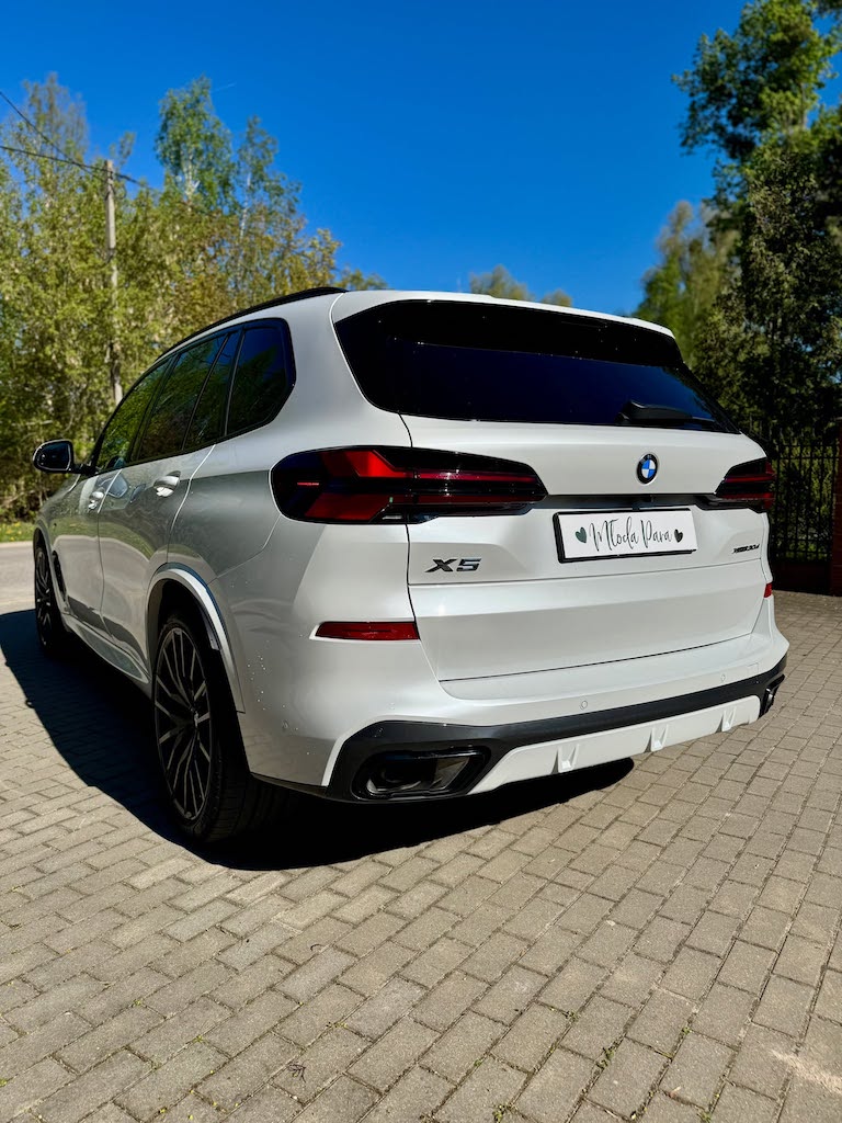 Białe poliftowe Bmw X5 2025