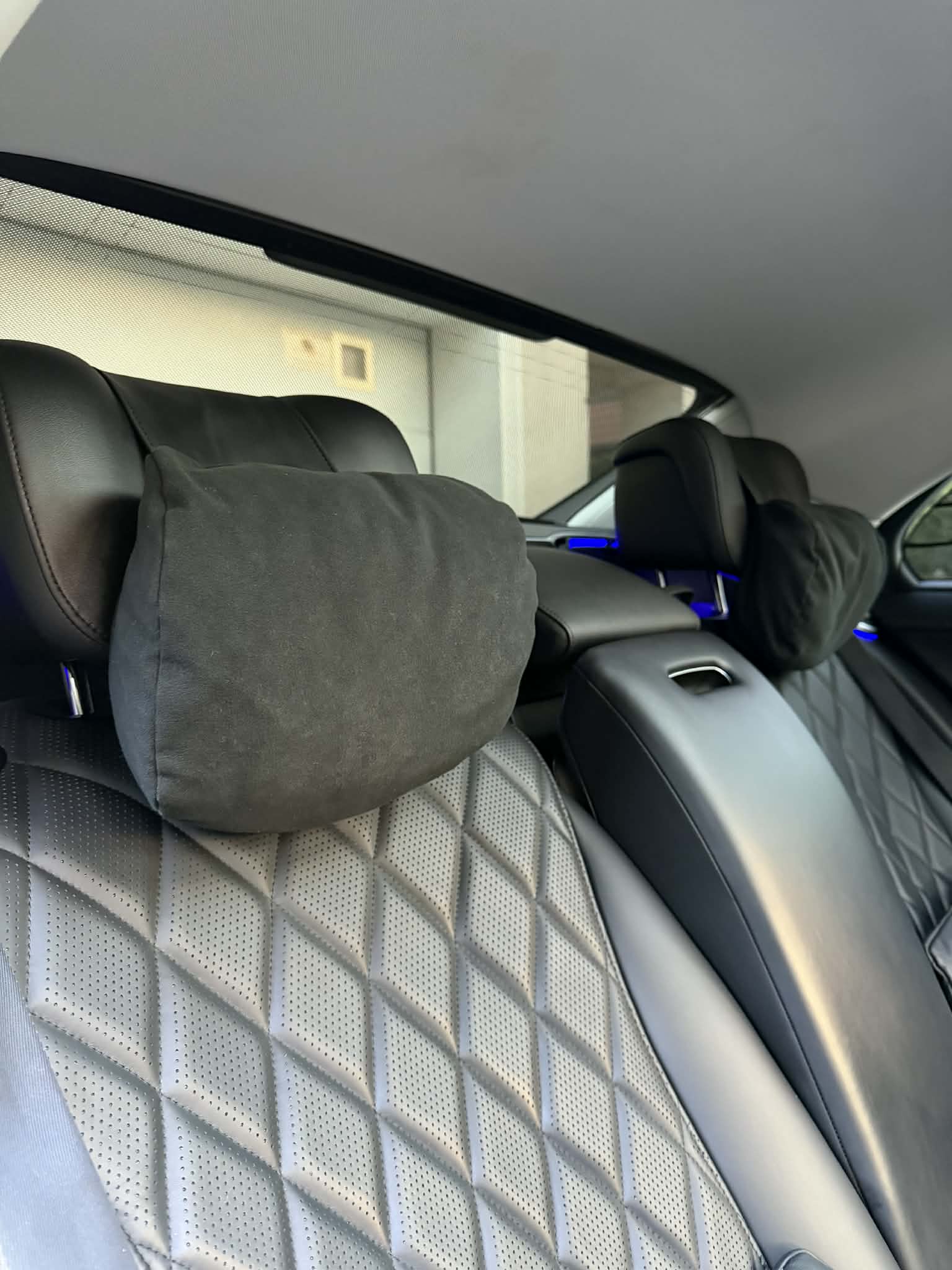 Matowo-Biały Mercedes-Benz Klasy S580 W223 4.0 v8 503km – urzeczywistnienie luksusu z v8 ! Możliwość prowadzenia !