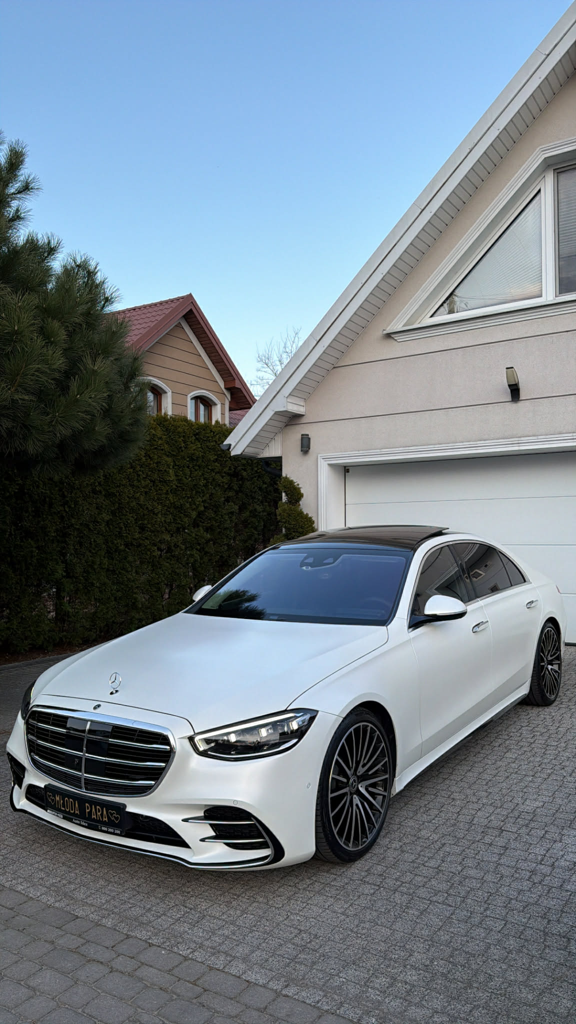 Matowo-Biały Mercedes-Benz Klasy S580 W223 4.0 v8 503km – urzeczywistnienie luksusu z v8 ! Możliwość prowadzenia !