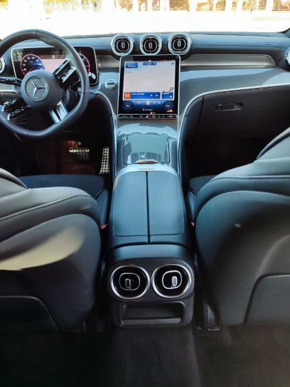 Biały Najnowszy Mercedes GLC SUV x254