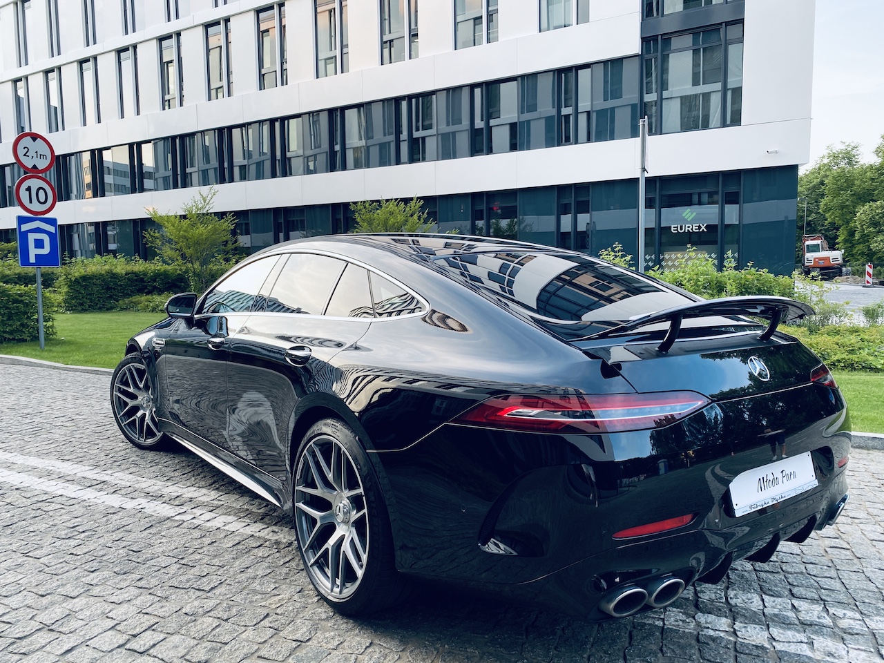 Mercedes AMG GT 4Door / mozliwosc prowadzenia