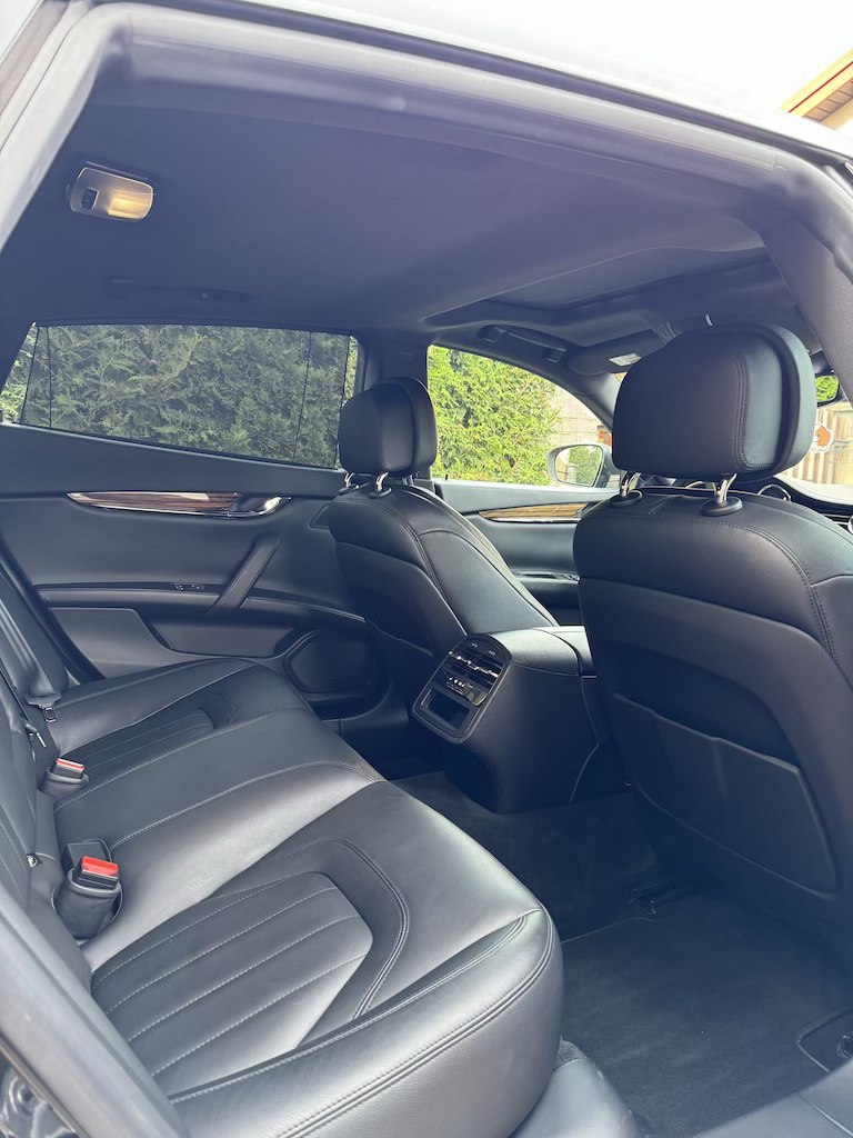 Czarne Maserati Quattroporte SQ4 Gran Sport