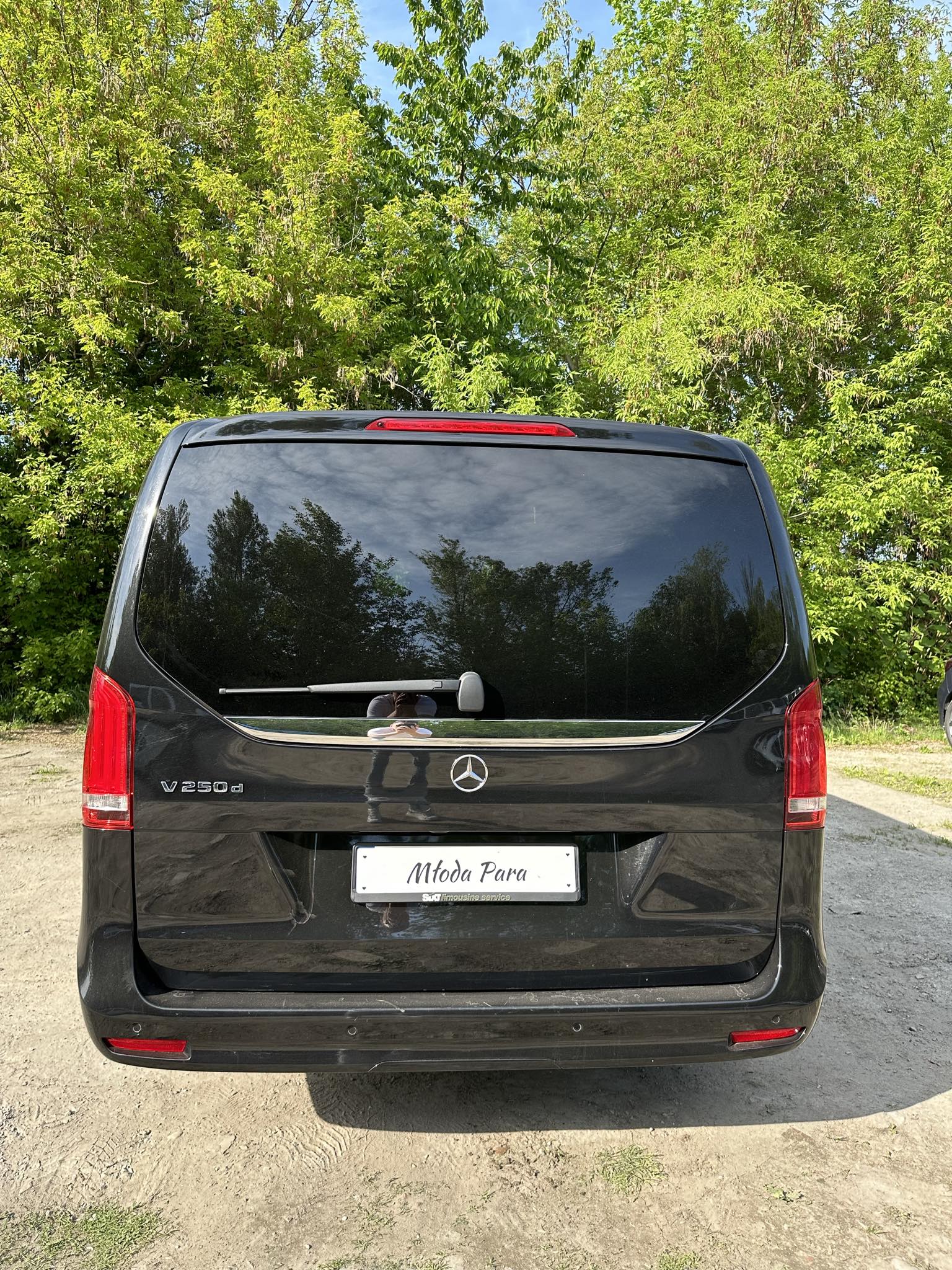 Najnowszy Mercedes klasy V - 8 osobowy ! Idealne auto do transportu ważnych gości !