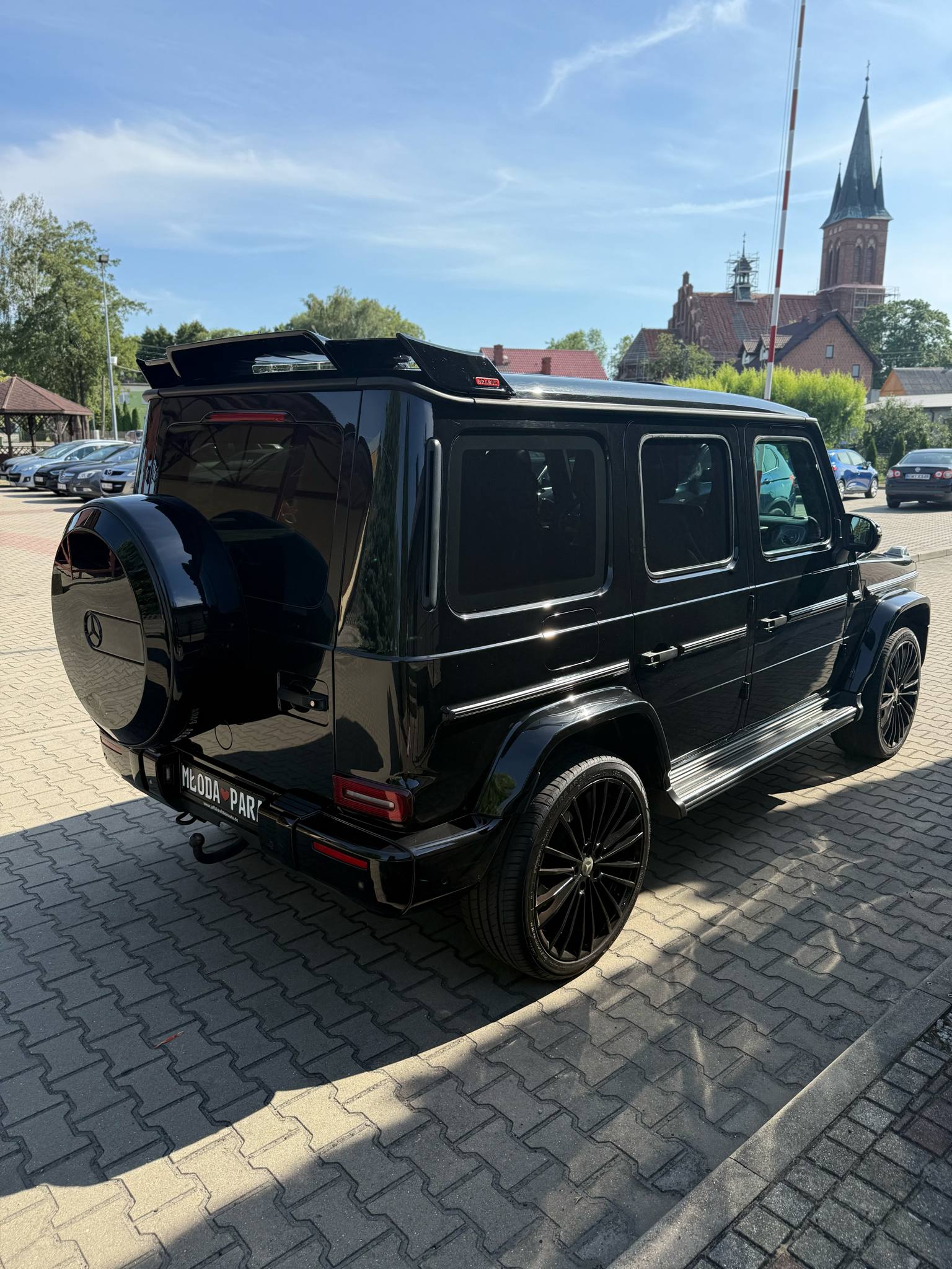 Czarna najnowsza Gelenda - G63 AMG 4.0 v8 585km - gangsterski klimat, ślubna legenda - możliwość prowadzenia !