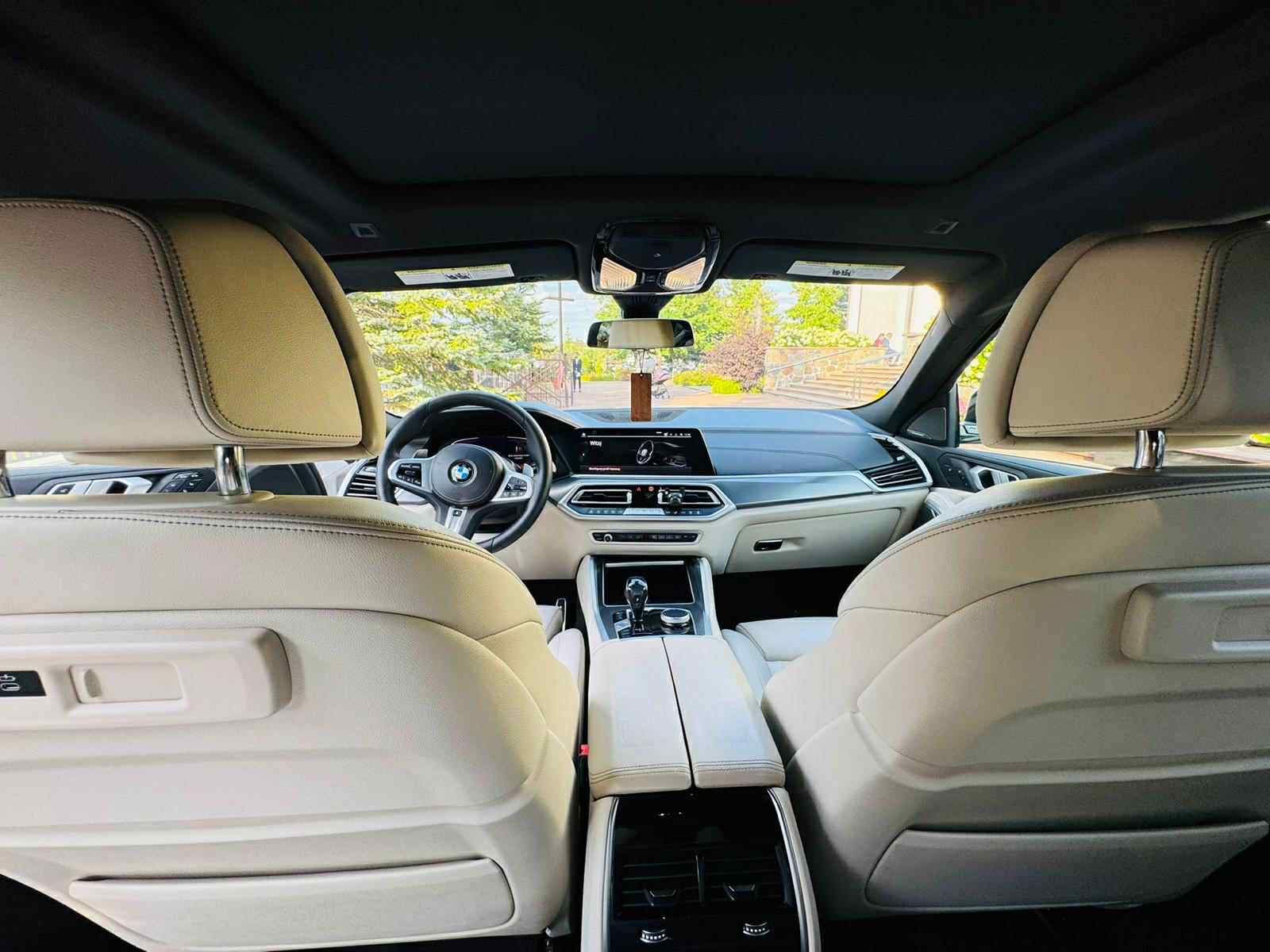 Białe, zjawiskowe Bmw X6 G06