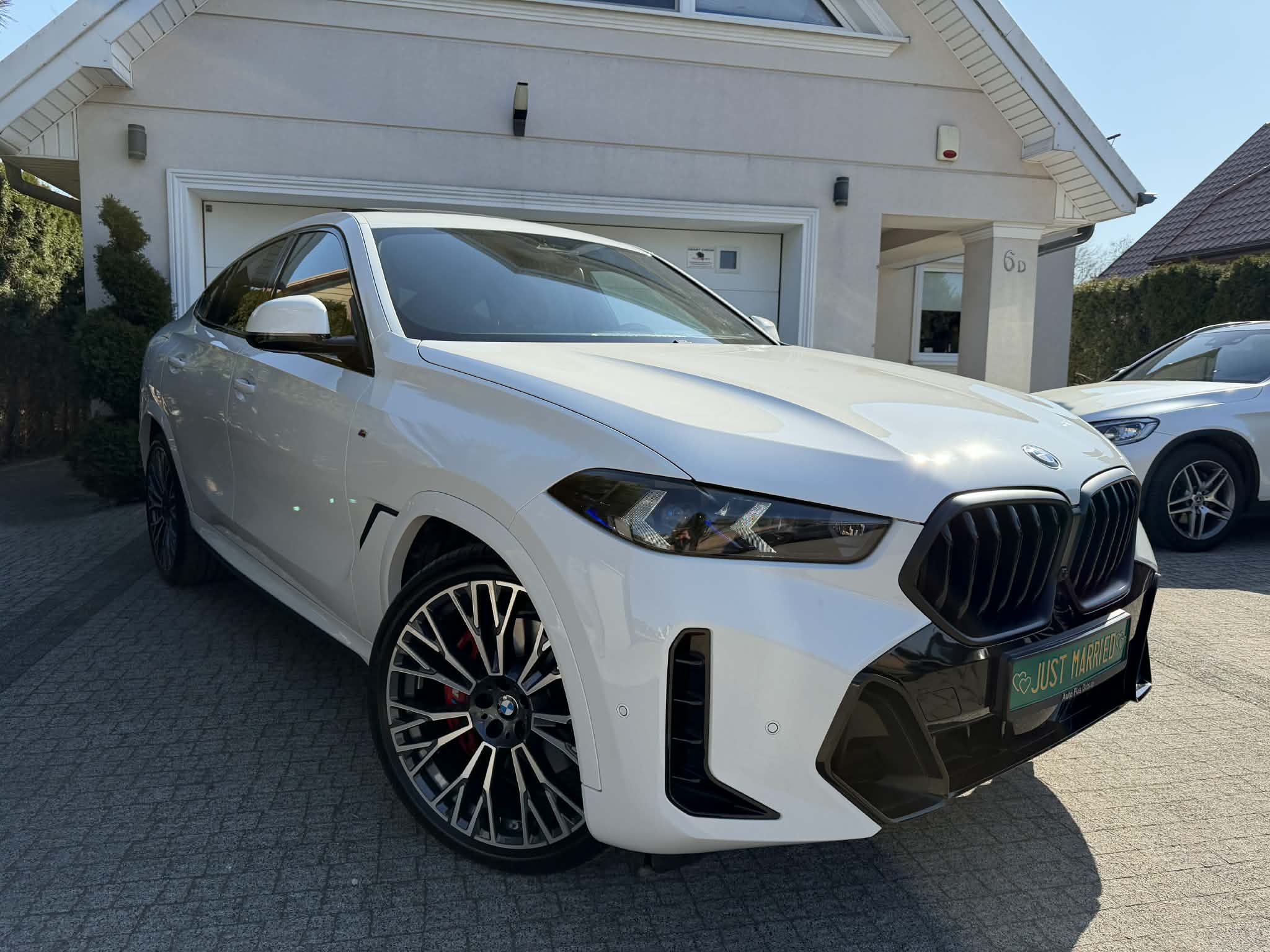 Najnowsze, poliftowe Bmw X6 G06 M-Pakiet - możliwość prowadzenia !