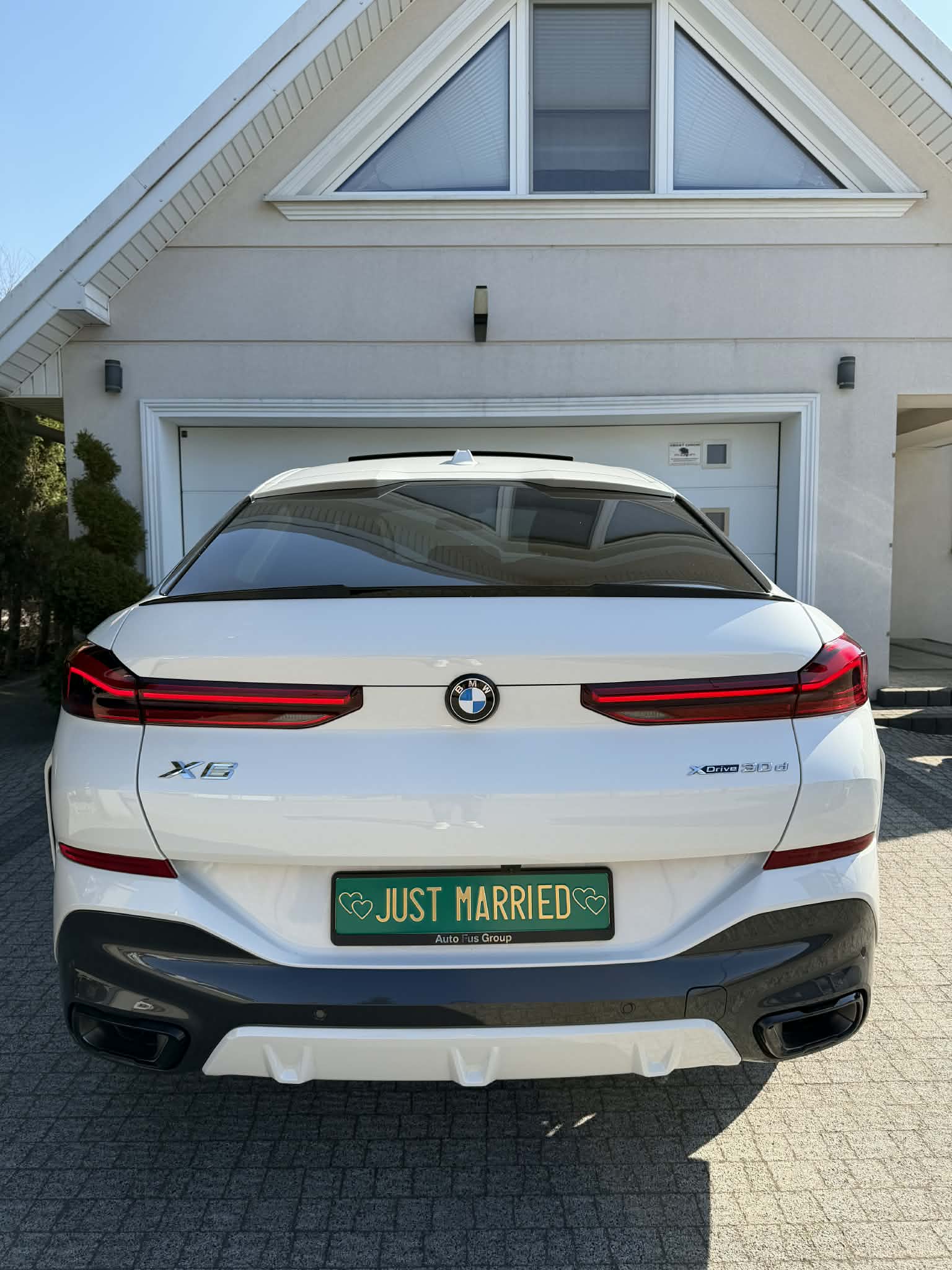 Najnowsze, poliftowe Bmw X6 G06 M-Pakiet - możliwość prowadzenia !