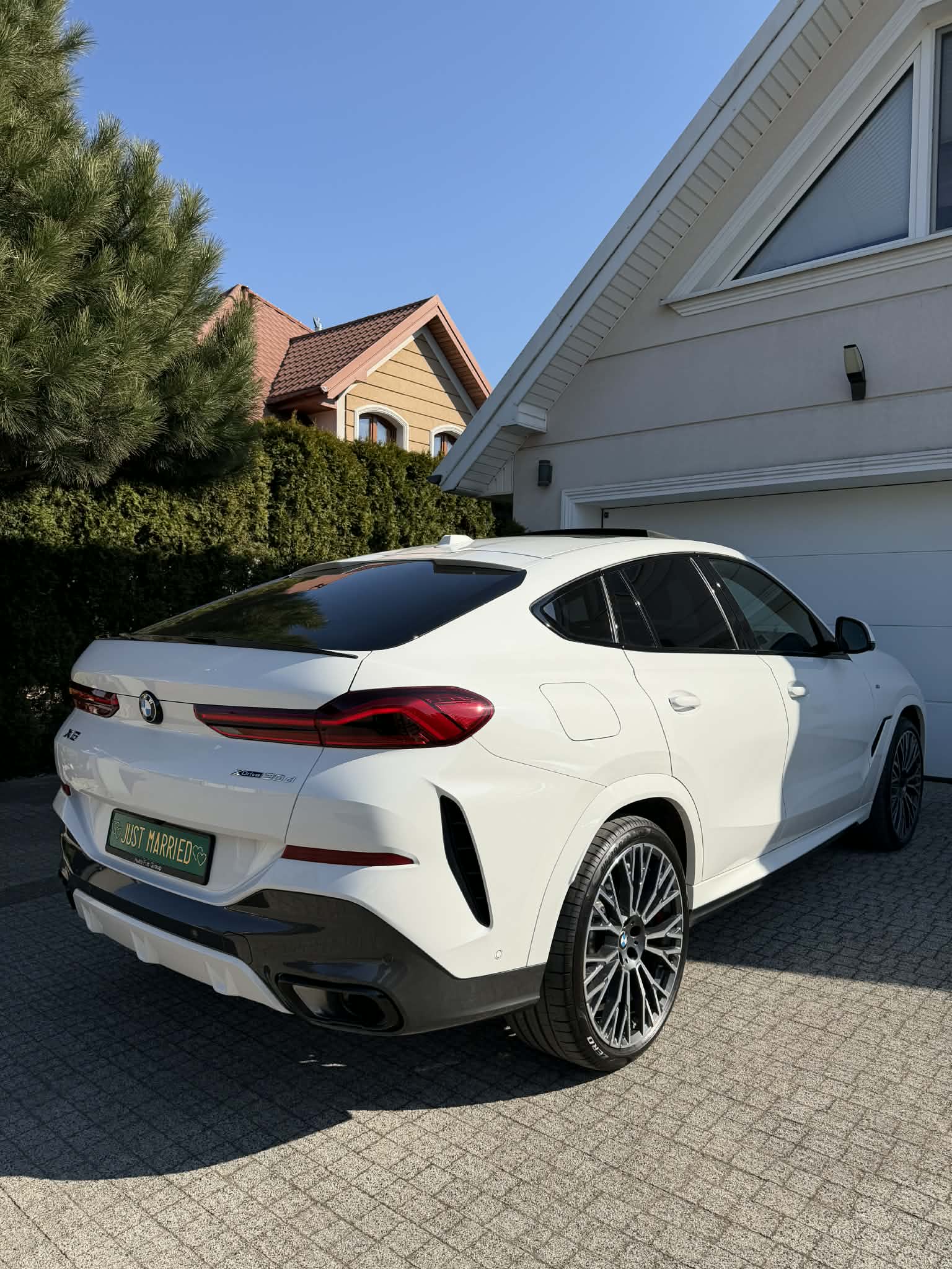 Najnowsze, poliftowe Bmw X6 G06 M-Pakiet - możliwość prowadzenia !