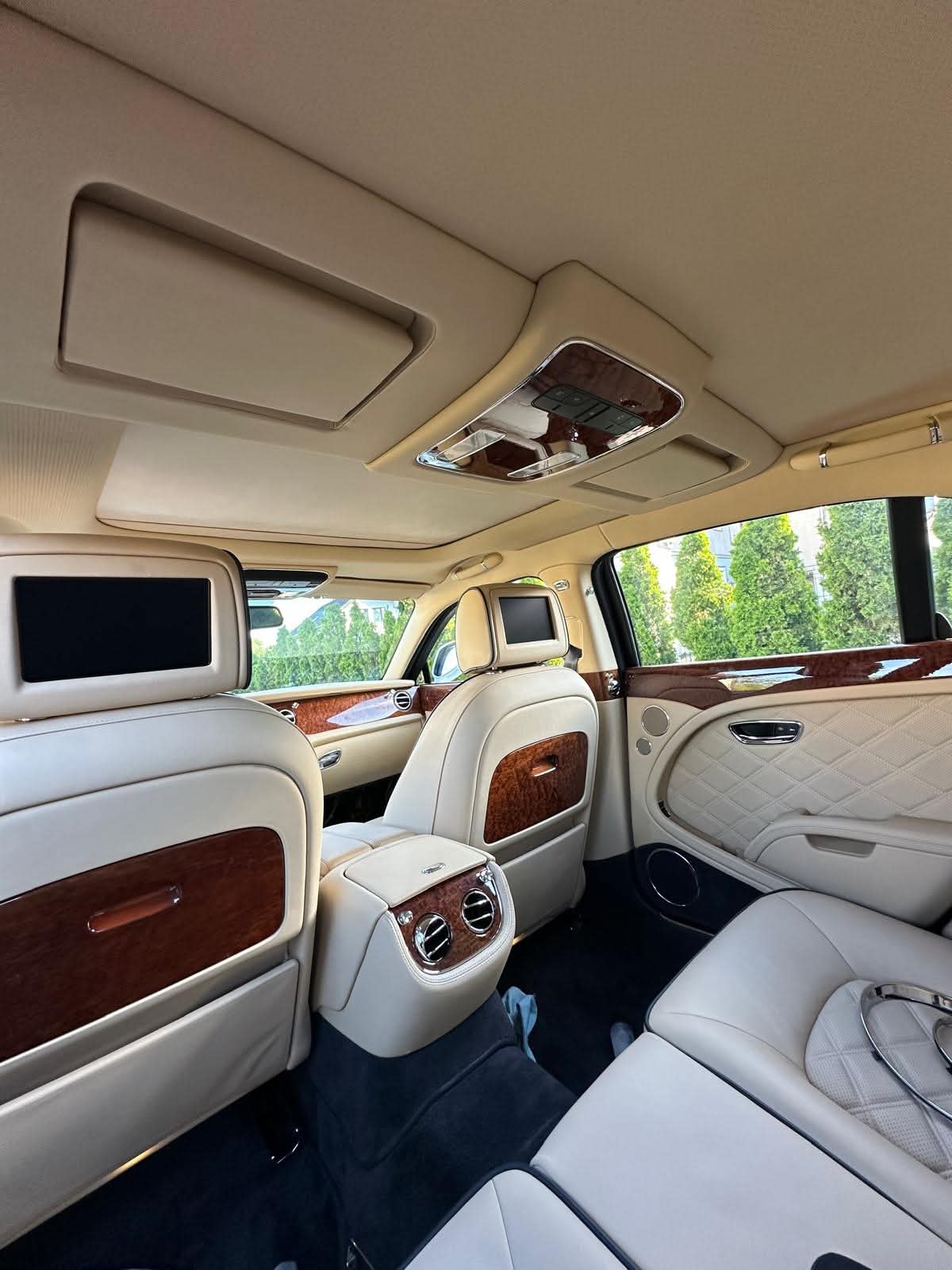 Ultra-luksusowy Bentley Mulsanne 6.75l 512km v8 / możliwość prowadzenia