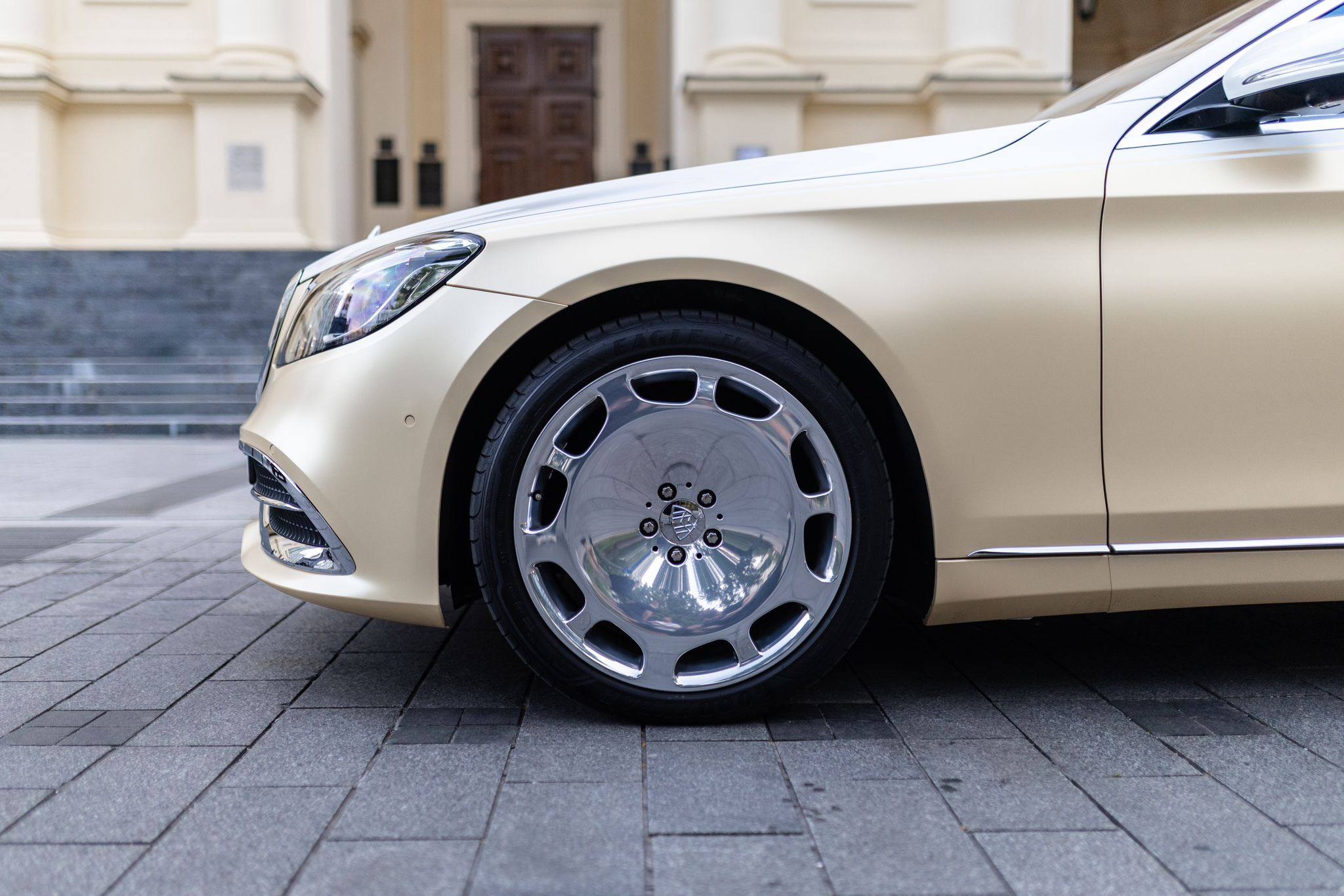 Zjawiskowy Maybach S560 - dwukolorowy ! Biało-złoty - Dla Indywidualistów !