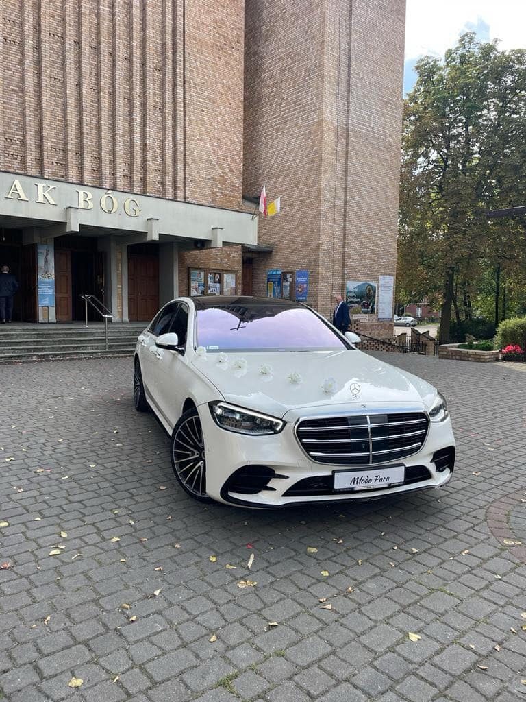 Najnowszy Mercedes klasy S 580 Long v8 w223