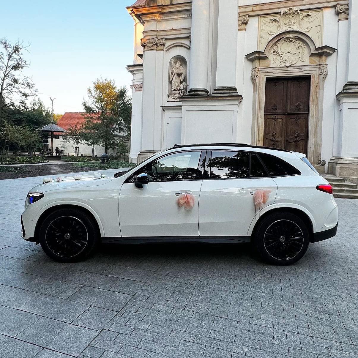 Zjawiskowy najnowszy Mercedes GLC Suv