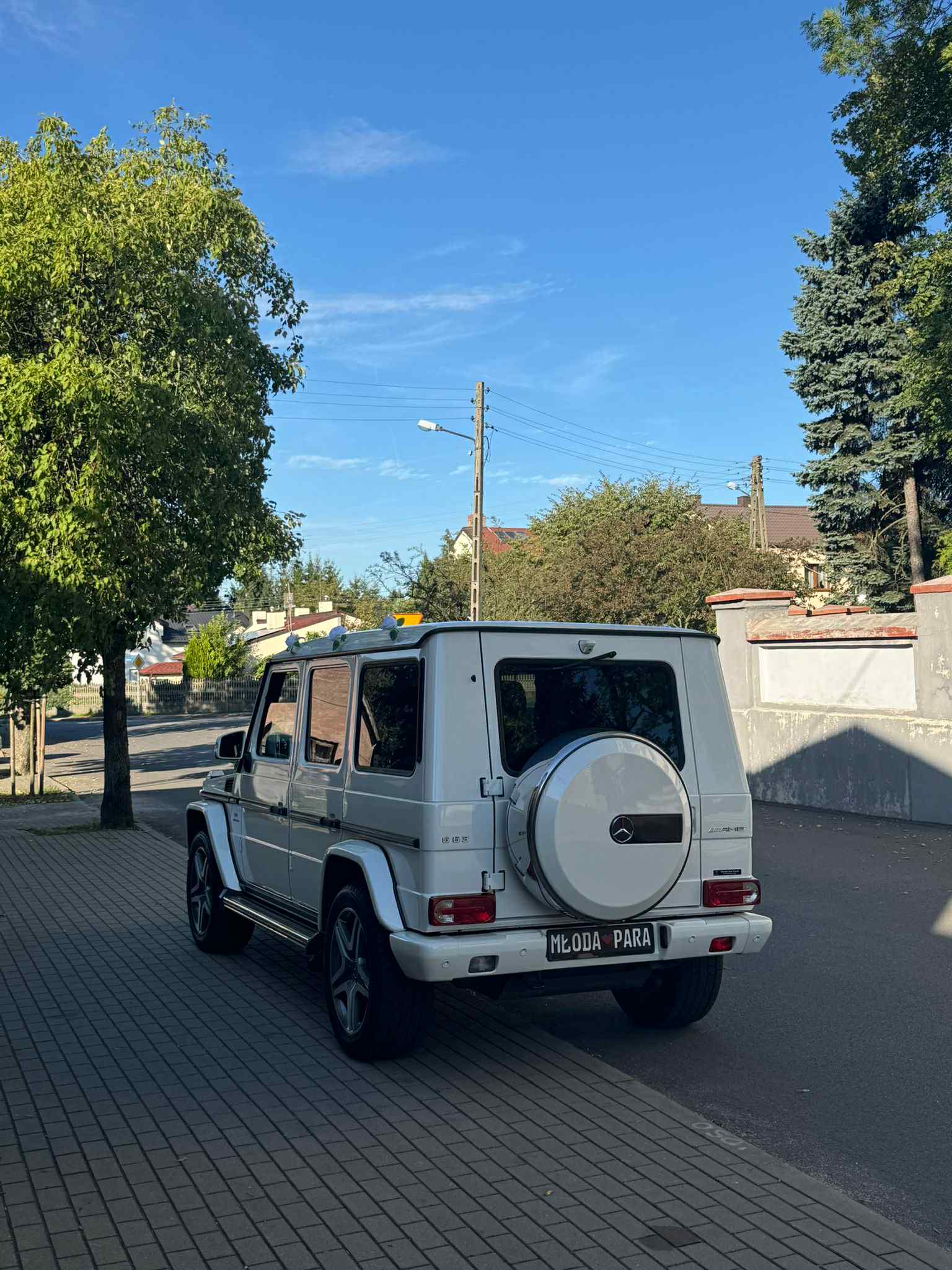 Biały Mercedes G63 AMG