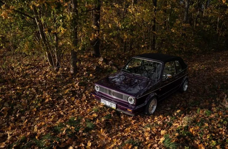 Zjawiskowy, youngtimer Golf I Cabrio w niesamowitym fiolecie - sami prowadzicie