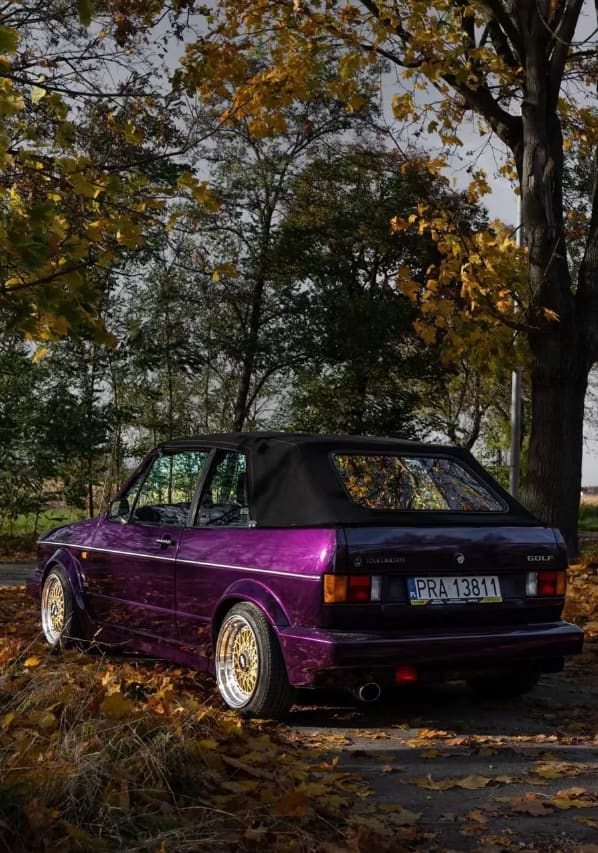 Zjawiskowy, youngtimer Golf I Cabrio w niesamowitym fiolecie - sami prowadzicie