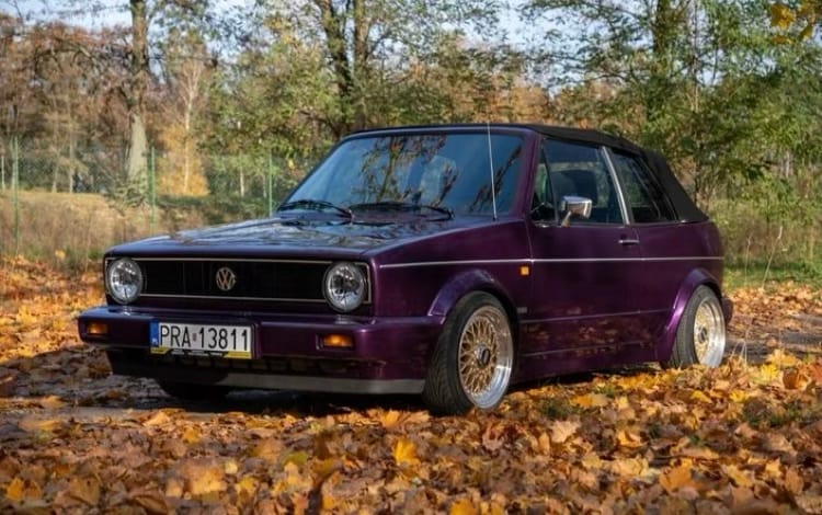 Zjawiskowy, youngtimer Golf I Cabrio w niesamowitym fiolecie - sami prowadzicie