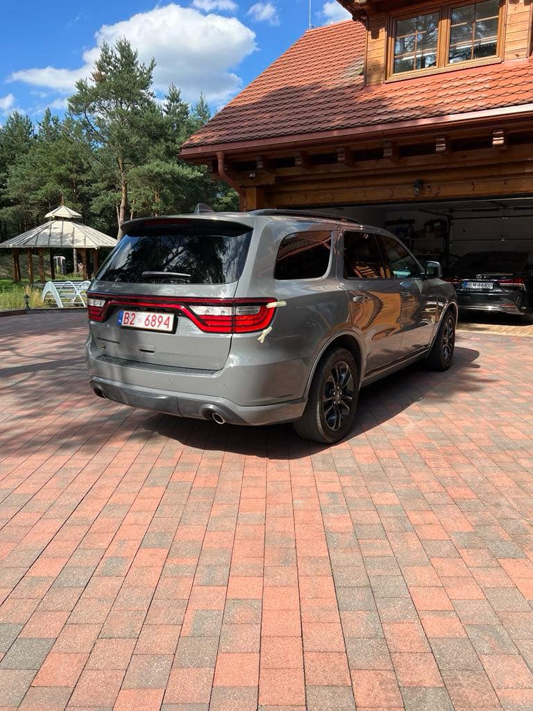 Ogromny Dodge Durango V8 - 6 osobowy - Nardo Grey / Możliwość prowadzenia