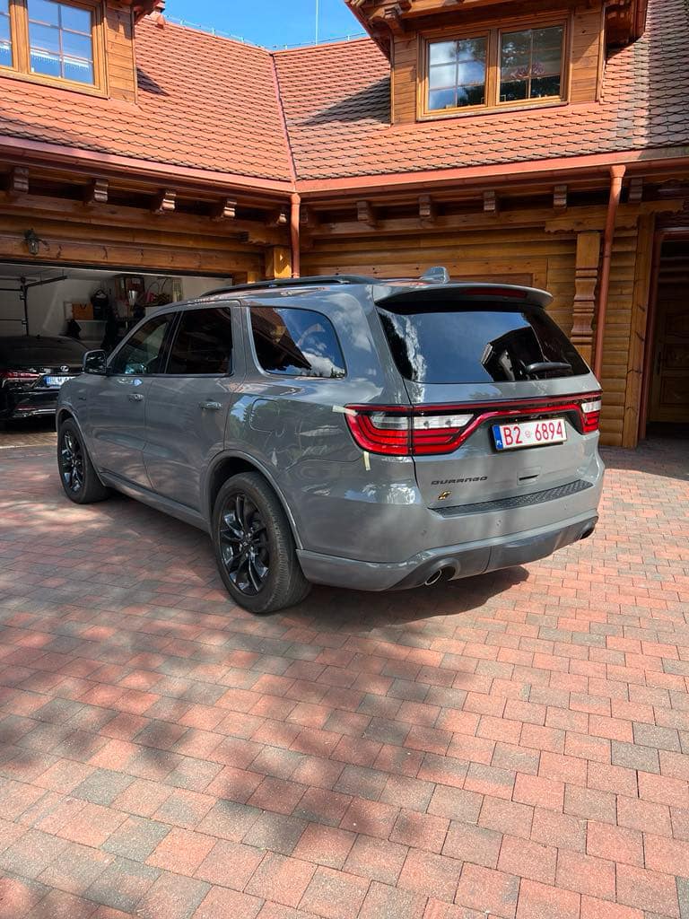 Ogromny Dodge Durango V8 - 6 osobowy - Nardo Grey / Możliwość prowadzenia