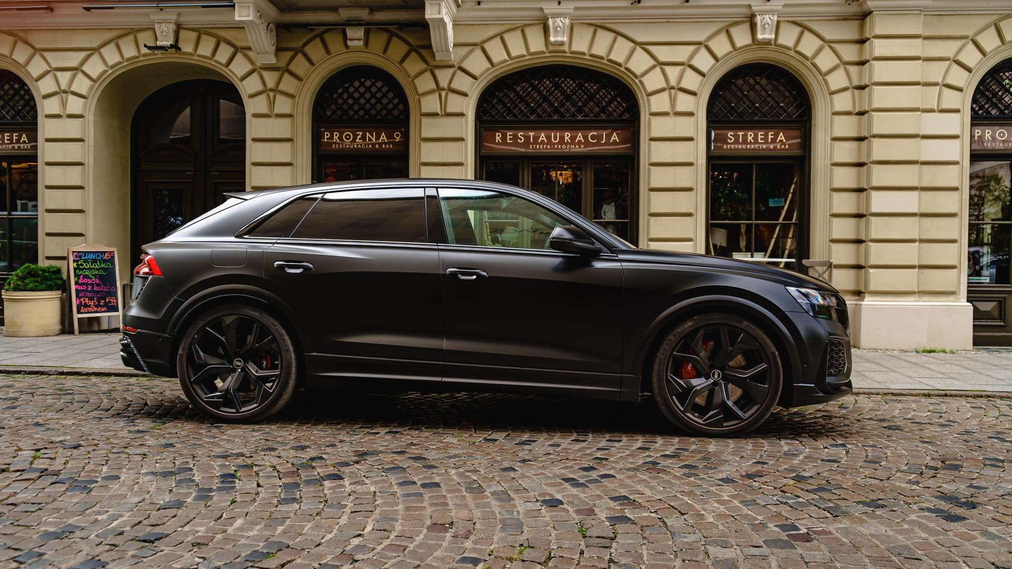 Matowe Audi RSQ8 ! Prawdziwa gratka dla fanów Audi !