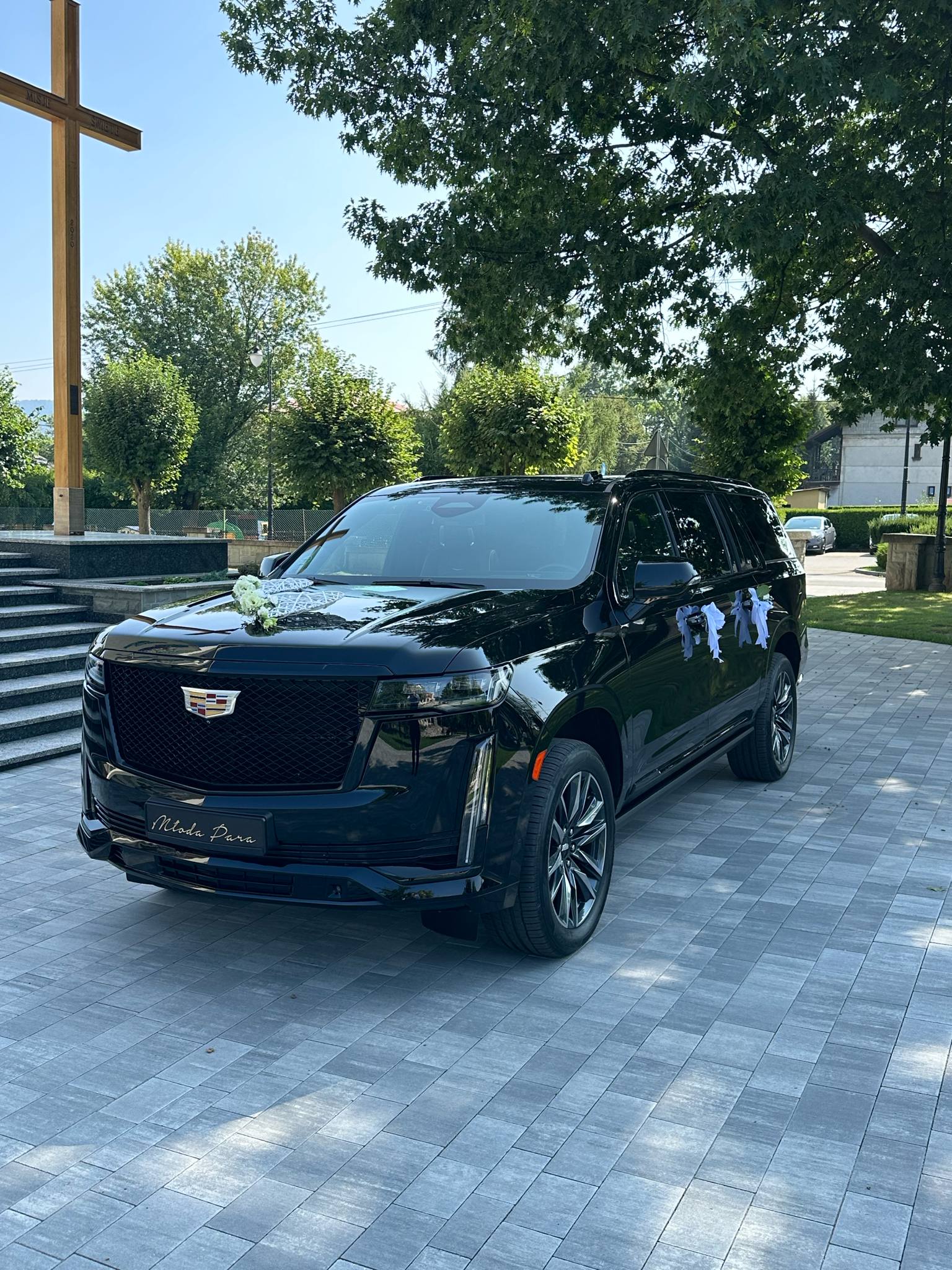 Najnowszy, czarny Cadillac Escalade 6.2 v8 7-osobowy - LUXUS w ogromnym stylu !