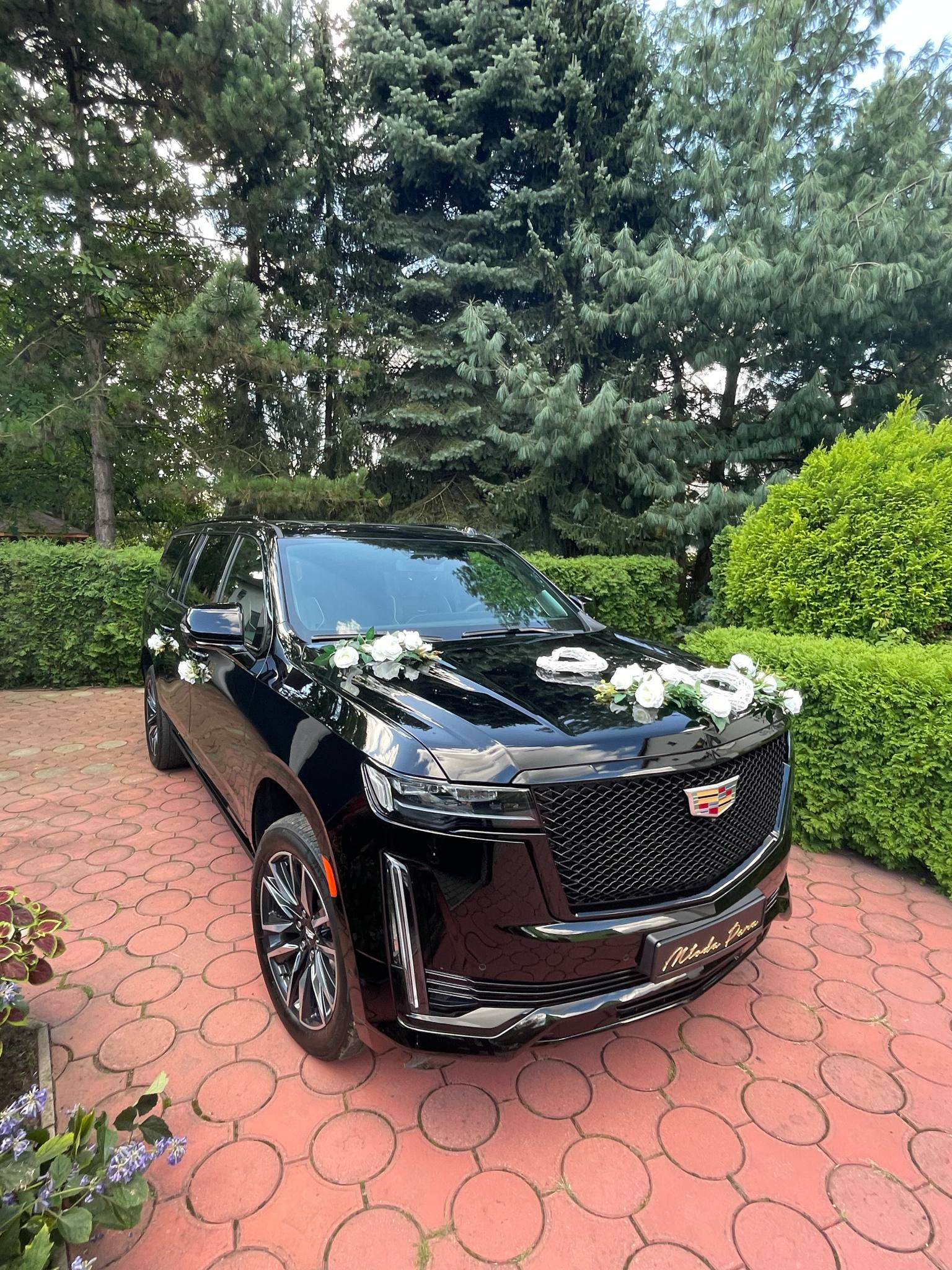 Najnowszy, czarny Cadillac Escalade 6.2 v8 7-osobowy - LUXUS w ogromnym stylu !