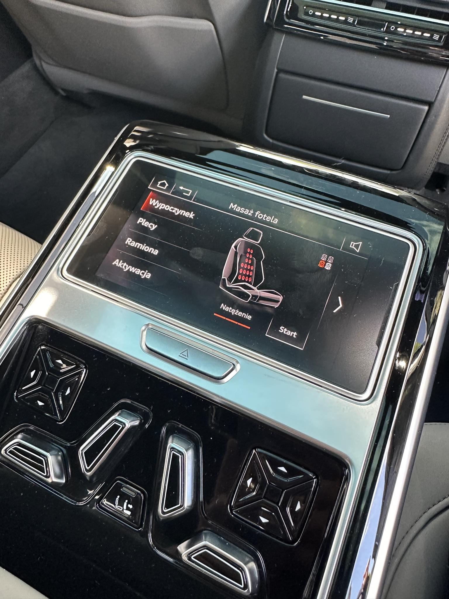 Najnowsze Audi S8 D5 Lang - biała perła - 4.0 v8 571km !