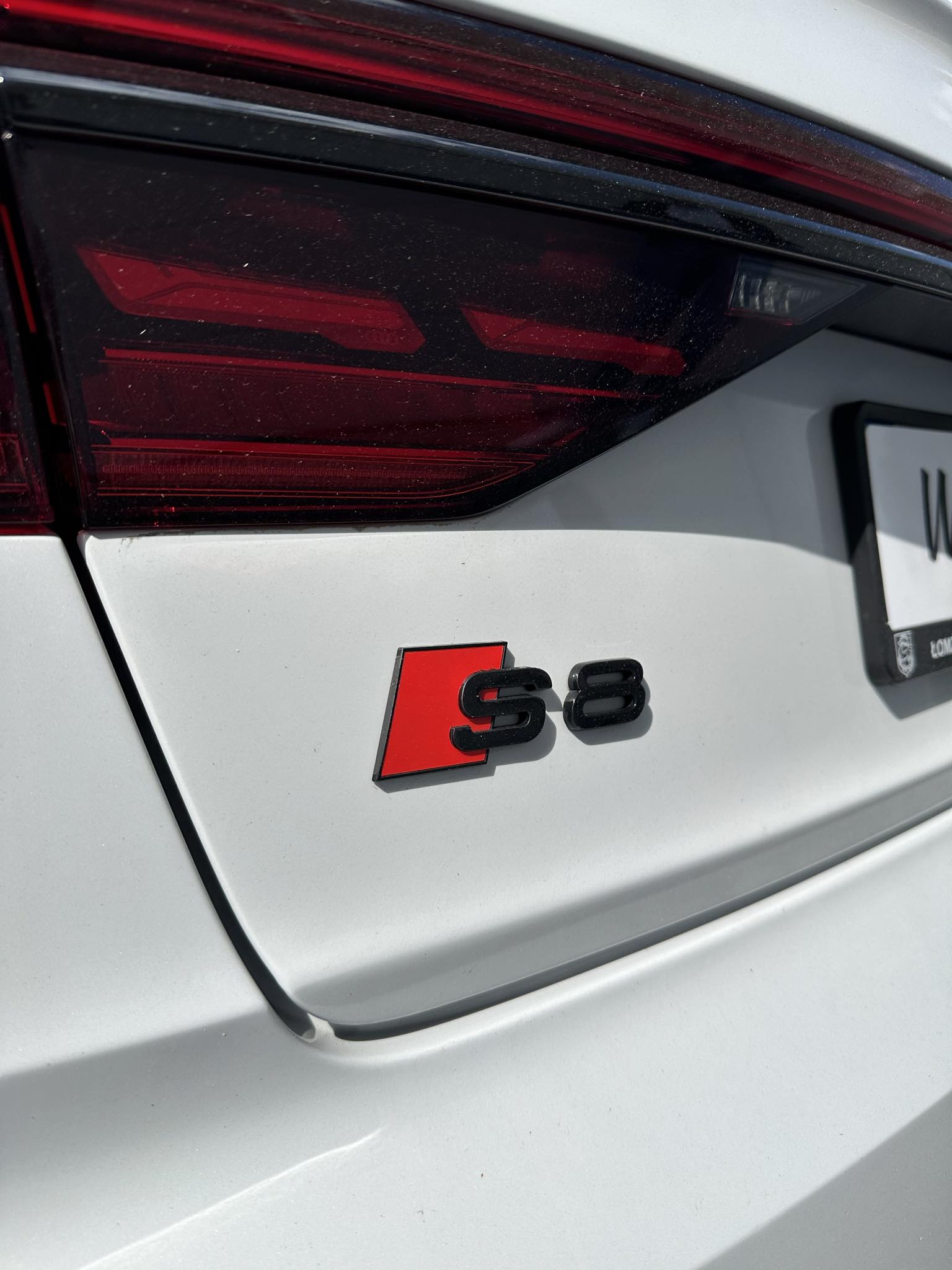 Najnowsze Audi S8 D5 Lang - biała perła - 4.0 v8 571km !