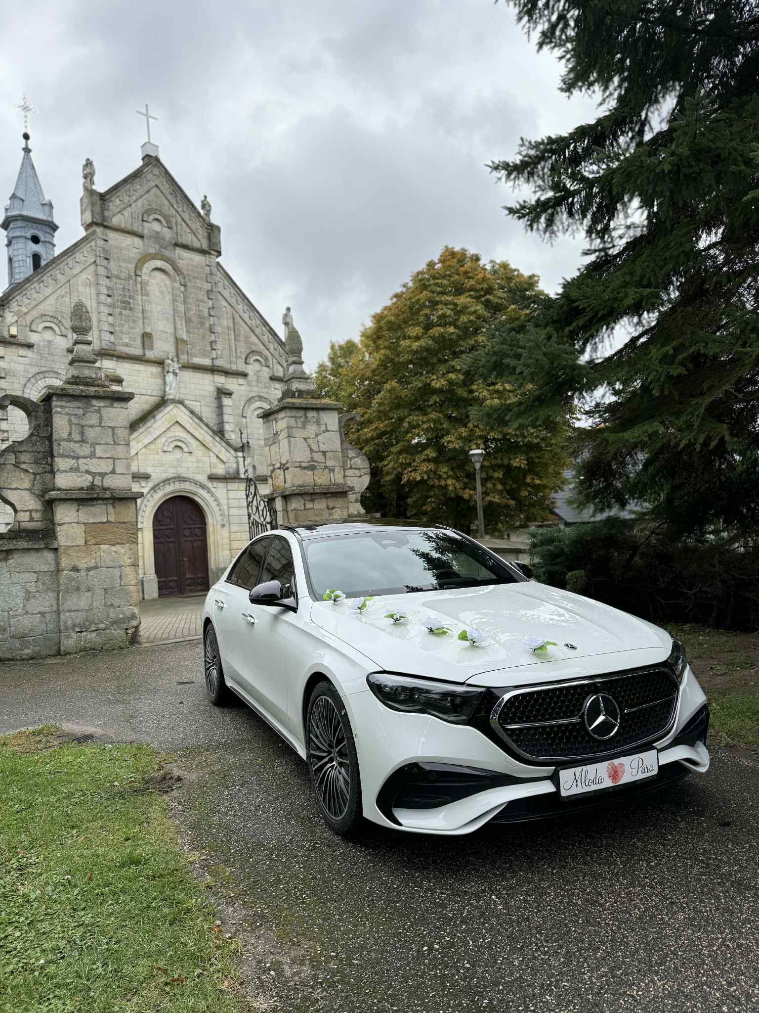 Najnowszy Mercedes klasy E w214 w pakiecie Amg