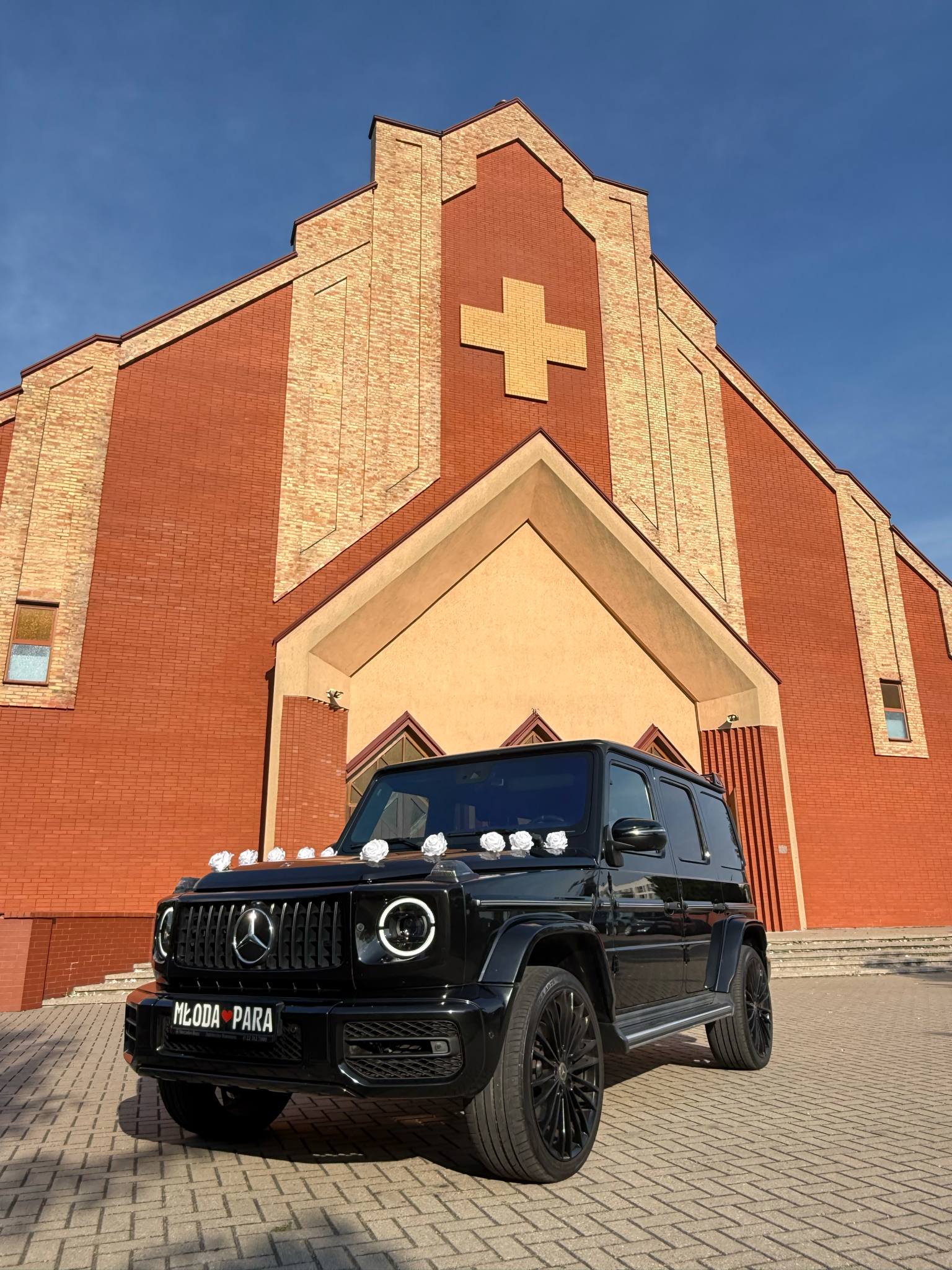Czarna najnowsza Gelenda - G63 AMG 4.0 v8 585km - gangsterski klimat, ślubna legenda - możliwość prowadzenia !
