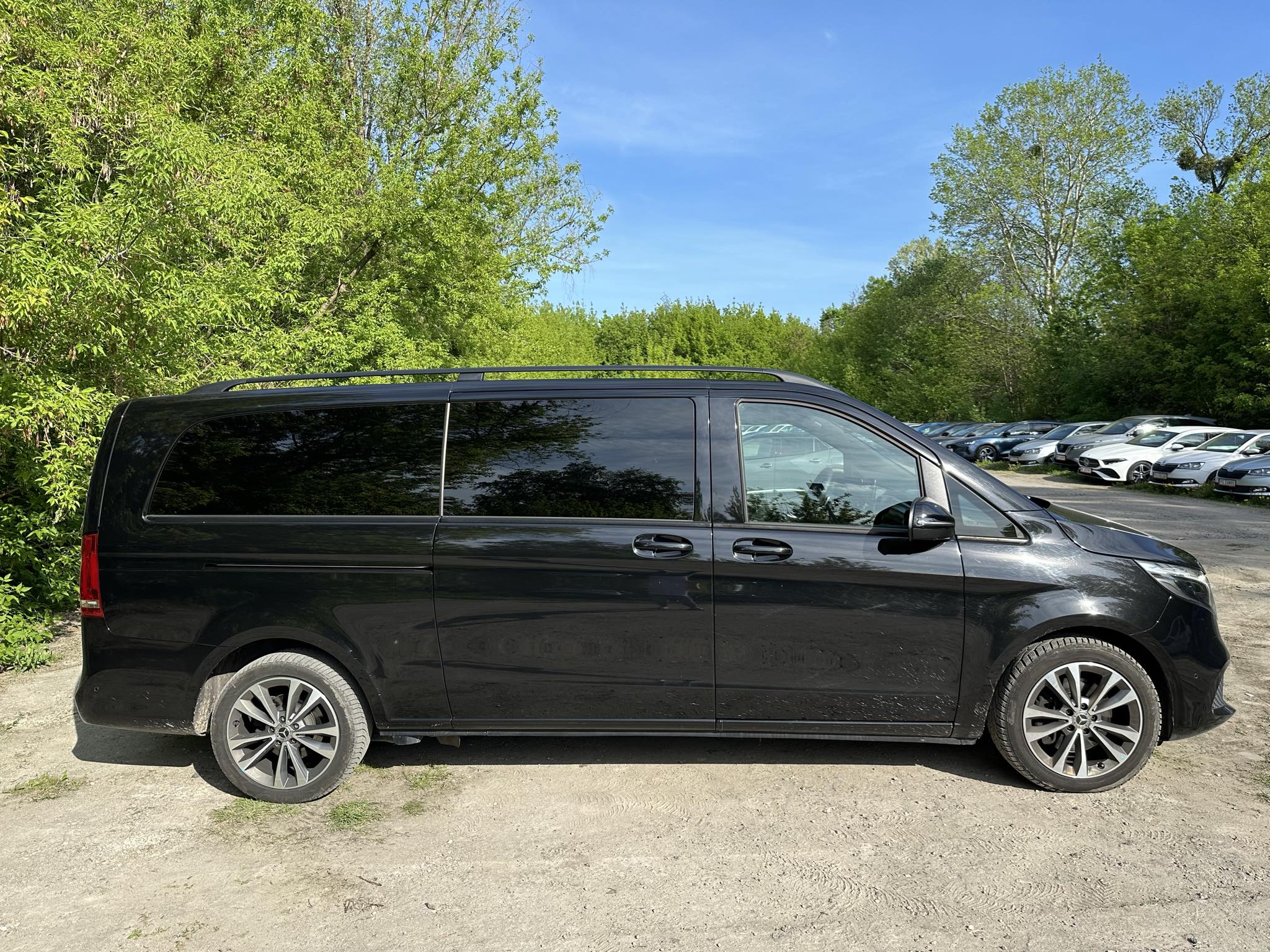 Najnowszy Mercedes klasy V - 8 osobowy ! Idealne auto do transportu ważnych gości !