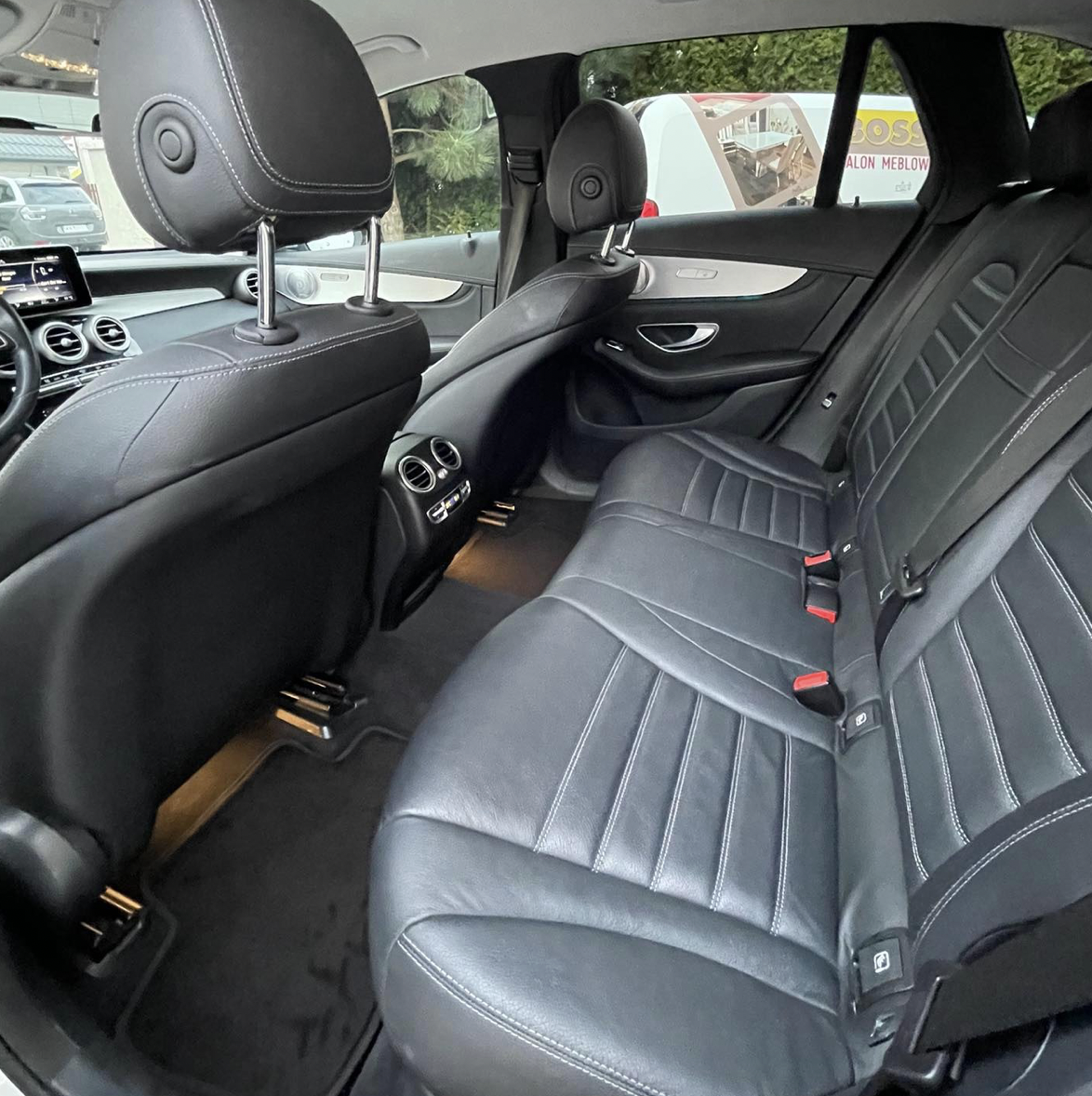 Przepiękny, perłowo-biały Mercedes GLC SUV - mozliwość prowadzenia !
