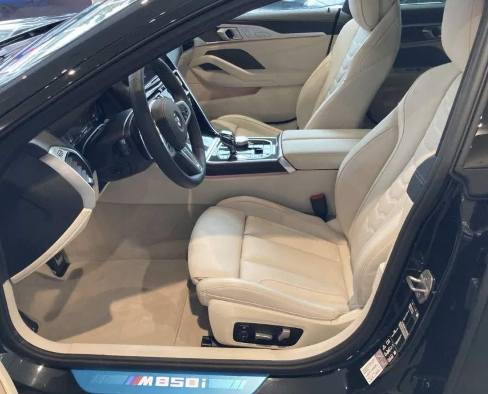 Najnowsze czarne Bmw serii 850XI Gran Coupe - mozliwosc prowadzenia !